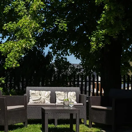 Tatra Goralski Z Kominkiem Chalet *