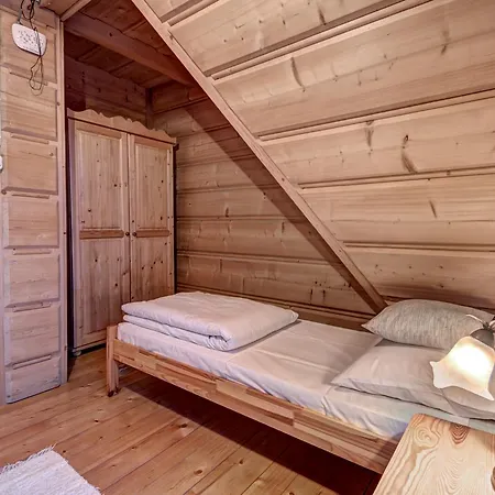 Goralski Z Kominkiem - Highlander Wooden House * Murzasichle